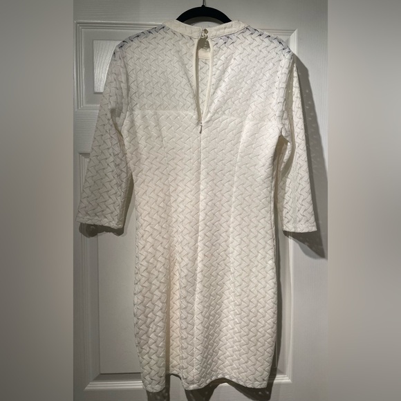 Women’s Off White Bebe Dress Size Large - Picture 3 of 7